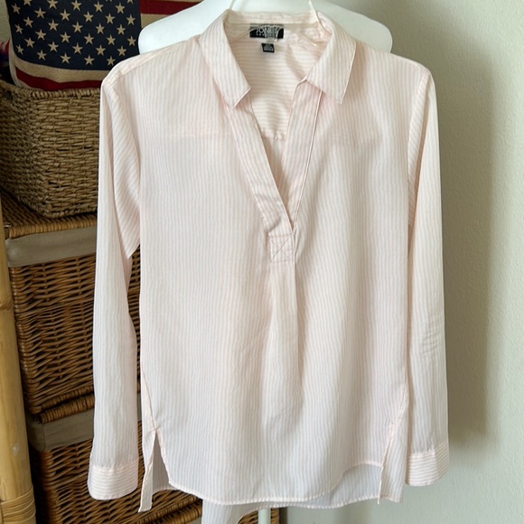 Jones New York Tops - Jones New York, women’s tunic style blouse. Pink and white pinstripe.  Size S